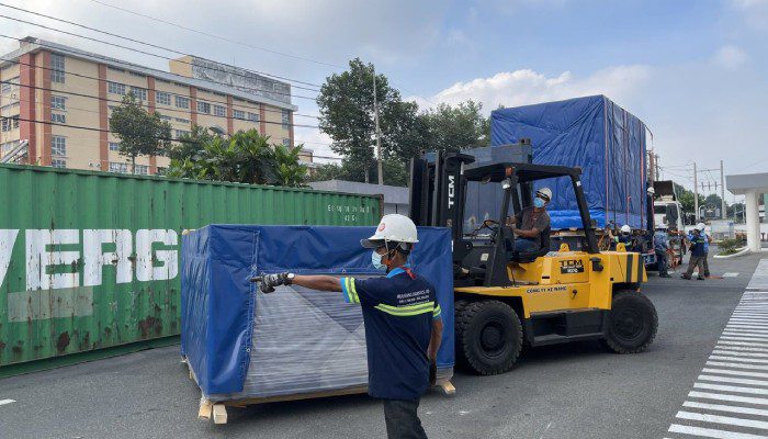 Chi phí vận chuyển máy móc công nghiệp - Hữu Sang Logistics