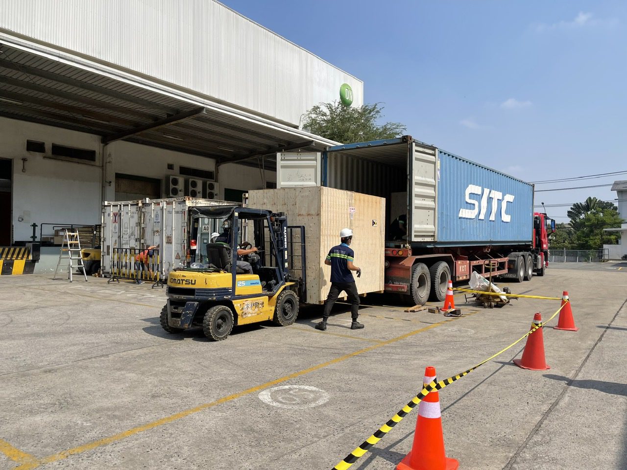 Áp dụng LOTO an toàn khi di dời máy móc - Hữu Sang Logistics