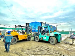 Rút container chiller — Hữu Sang Logistics