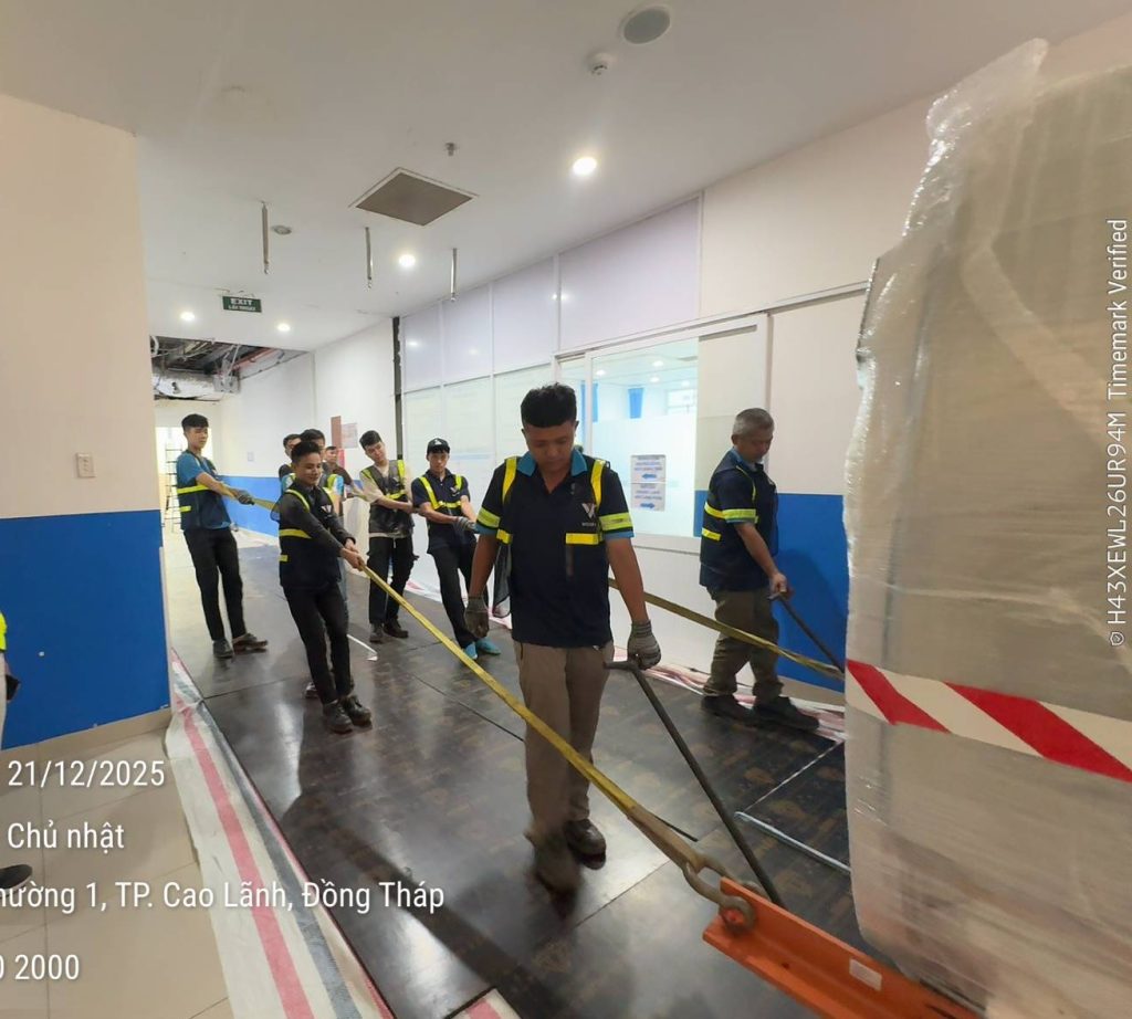 Vận chuyển máy MRI vào phòng chuyên dụng - Hữu Sang Logistics bảo hiểm trọn gói 5 tỷ